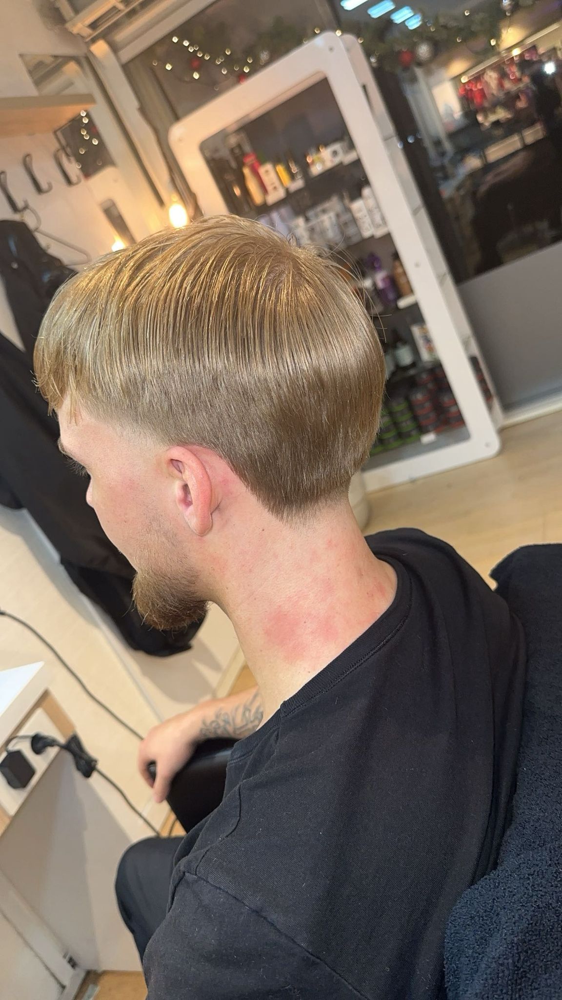 Skægtrimning og detaljer